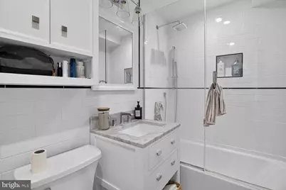 215 5th Street SE, Washington, DC 20003 - Photo 21