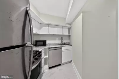 820 North Carolina Avenue SE, Washington, DC 20003 - Photo 9