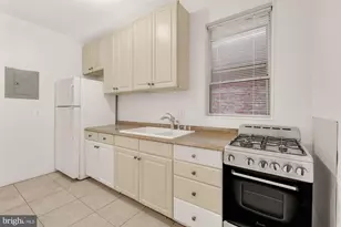 1102 K St SE, Washington, DC 20003 - Photo 5