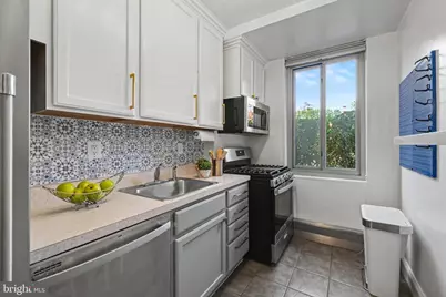 4200 Cathedral Avenue NW #403, Washington, DC 20016 - Photo 11