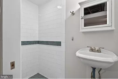 318 Varnum Street NW, Washington, DC 20011 - Photo 27
