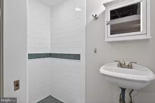 318 Varnum St NW, Washington, DC 20011 - Photo 27