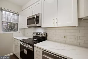 1458 Columbia Rd NW, Washington, DC 20009 - Photo 7