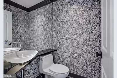 1672 Beekman Place NW #B, Washington, DC 20009 - Photo 15