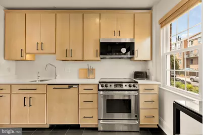 1672 Beekman Place NW #B, Washington, DC 20009 - Photo 5