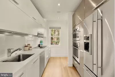 1638 Beekman Place NW #B, Washington, DC 20009 - Photo 9