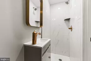 1621 R St SE, Washington, DC 20020 - Photo 19