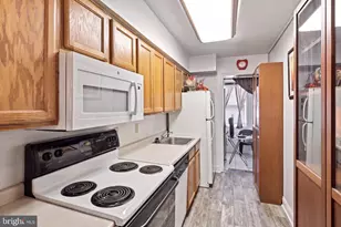 1724 Capitol Ave NE, Washington, DC 20002 - Photo 13
