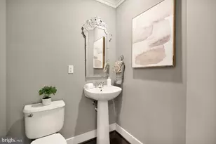 914 4th St SE, Washington, DC 20003 - Photo 11