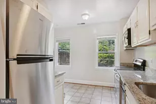 3231 Sutton Pl NW, Washington, DC 20016 - Photo 7