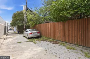 631 North Carolina Ave SE, Washington, DC 20003 - Photo 25