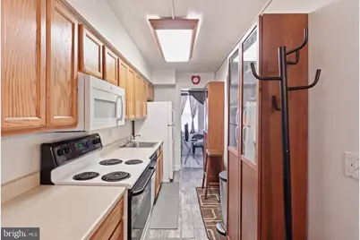 1724 Capitol NE, Washington, DC 20002 - Photo 13