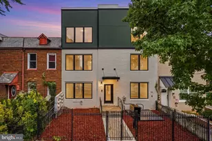 1013 17th Pl NE, Washington, DC 20002 - Photo 1