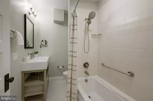 1717 2nd St NW, Washington, DC 20001 - Photo 19