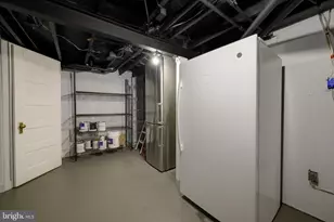 1717 2nd St NW, Washington, DC 20001 - Photo 31