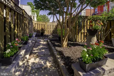 1717 2nd Street NW, Washington, DC 20001 - Photo 35