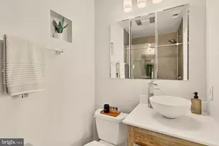 311 4th St SE, Washington, DC 20003 - Photo 23
