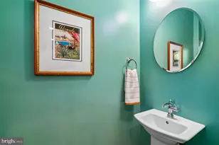 125 16th St SE, Washington, DC 20003 - Photo 15