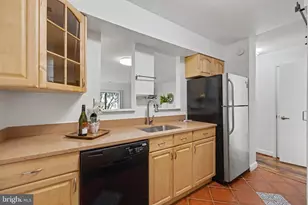 3099 Hawthorne Dr NE, Washington, DC 20017 - Photo 7