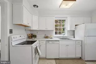 2908 Upton St NW, Washington, DC 20008 - Photo 9