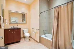 675 E St NW, Washington, DC 20004 - Photo 13