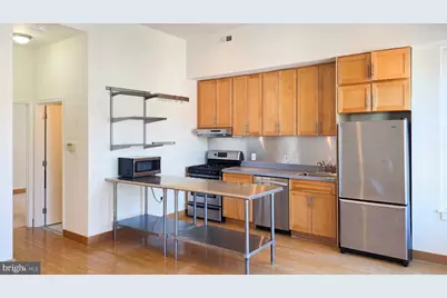 326 8th Street NE #302, Washington, DC 20002 - Photo 5