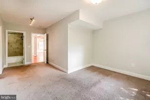 4933 Lee St NE, Washington, DC 20019 - Photo 9