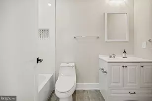 824 18th St NE, Washington, DC 20002 - Photo 9