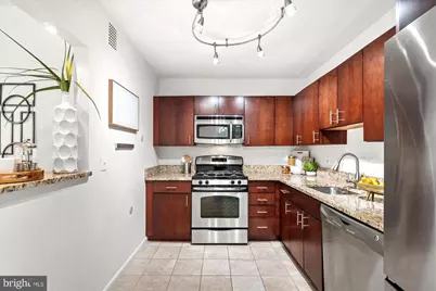 3001 Veazey Terrace NW #104, Washington, DC 20008 - Photo 7