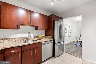 3001 Veazey Terrace NW, Washington, DC 20008 - Photo 9