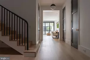 639 E St SE, Washington, DC 20003 - Photo 5
