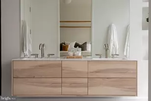 639 E St SE, Washington, DC 20003 - Photo 23