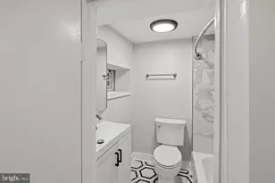 [Address not provided], Washington, DC 20009 - Photo 11
