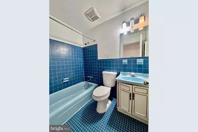 719 6th Street SW, Washington, DC 20024 - Photo 19