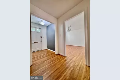 719 6th Street SW, Washington, DC 20024 - Photo 3