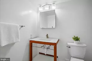 3001 Veazey Terrace NW, Washington, DC 20008 - Photo 19