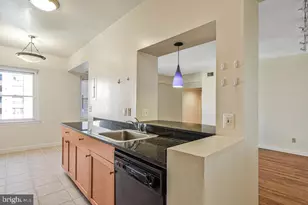 3901 Connecticut Ave NW, Washington, DC 20008 - Photo 11