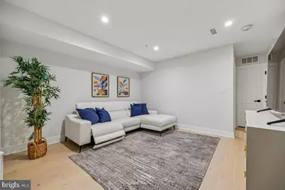 637 Irving Street NW #1, Washington, DC 20010 - Photo 23