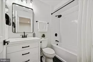 637 Irving St NW, Washington, DC 20010 - Photo 25