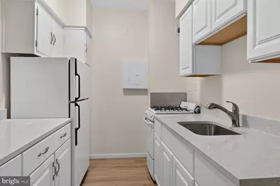 1711 Massachusetts Avenue NW #510, Washington, DC 20036 - Photo 5