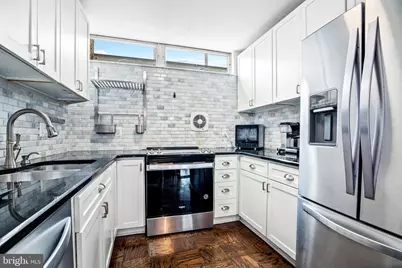 360 N Street SW, Washington, DC 20024 - Photo 11