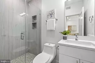 1650 Columbia Rd NW, Washington, DC 20009 - Photo 9