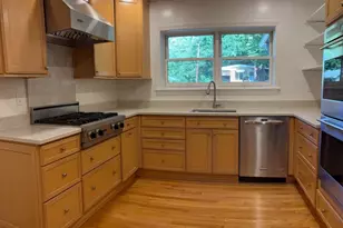 4242 Mathewson Dr NW, Washington, DC 20011 - Photo 7