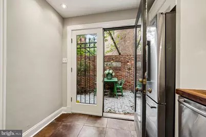 641 Independence Avenue SE, Washington, DC 20003 - Photo 27