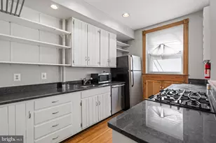 1832 Biltmore St NW, Washington, DC 20009 - Photo 11