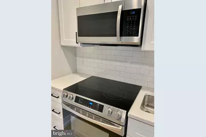 1016 17th Place NE #6, Washington, DC 20002 - Photo 11