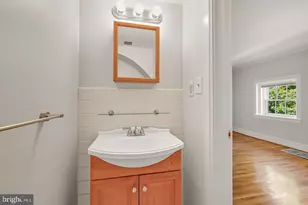 1317 4th St SW, Washington, DC 20024 - Photo 27