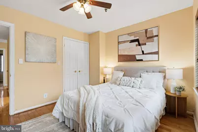 1074 Paper Mill Court NW #1074, Washington, DC 20007 - Photo 17