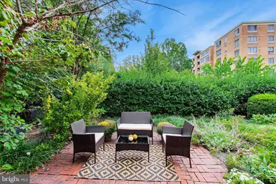 747 3rd Street SW #402, Washington, DC 20024 - Photo 5
