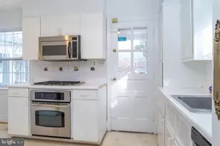 1667 Primrose Rd NW, Washington, DC 20012 - Photo 7